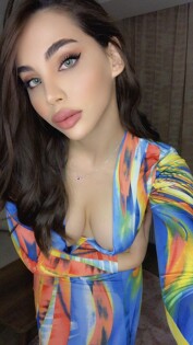 Naya teen arab girl